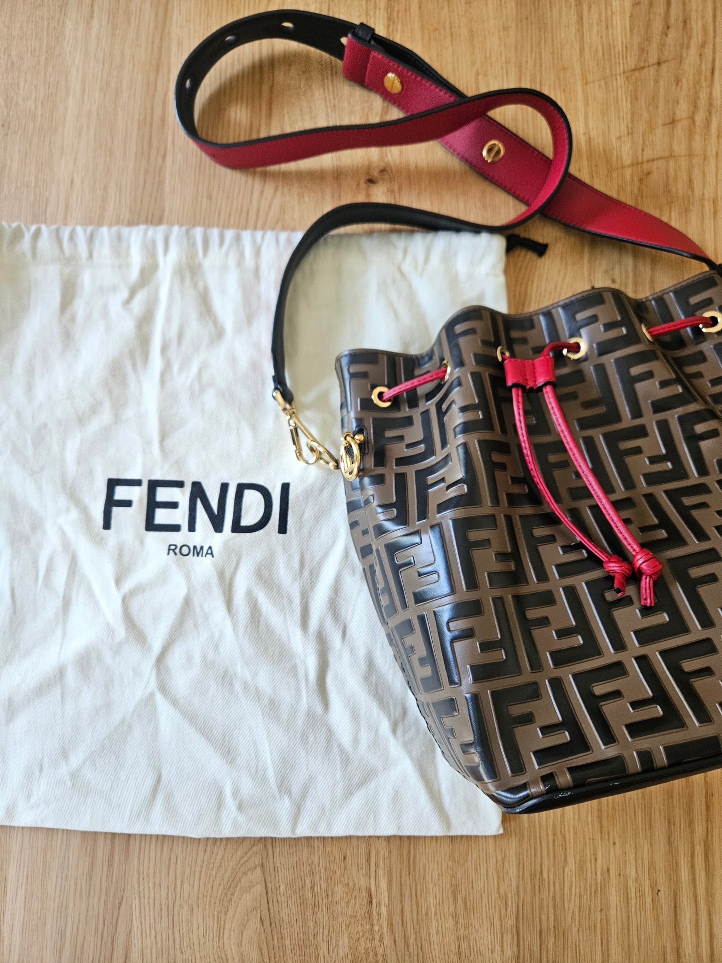 Fendi Mon Trésor Grande Bucket Bag